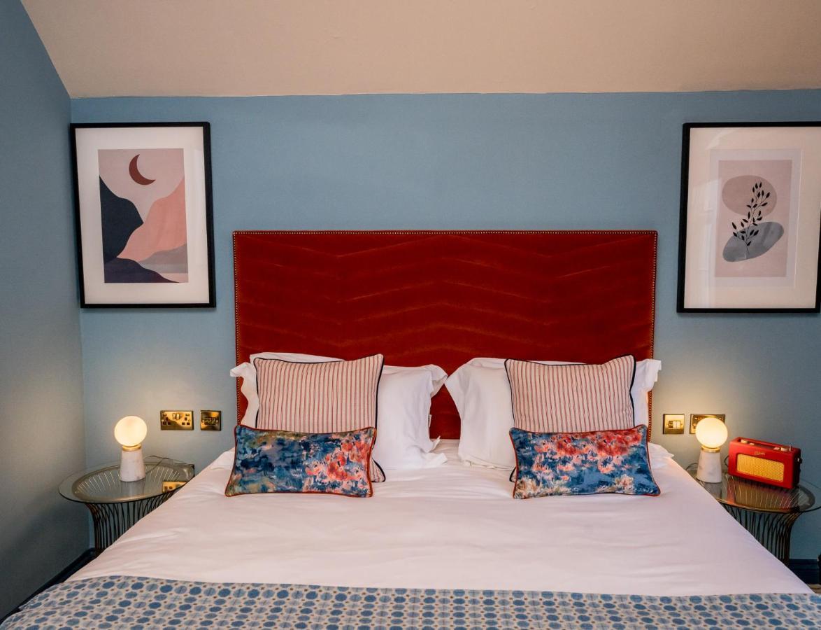 Ingleside House Hotel ไซเร็นเซสเตอร์ ภายนอก รูปภาพ